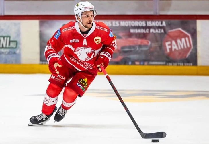 Jason Clarke Pineo/Instagram