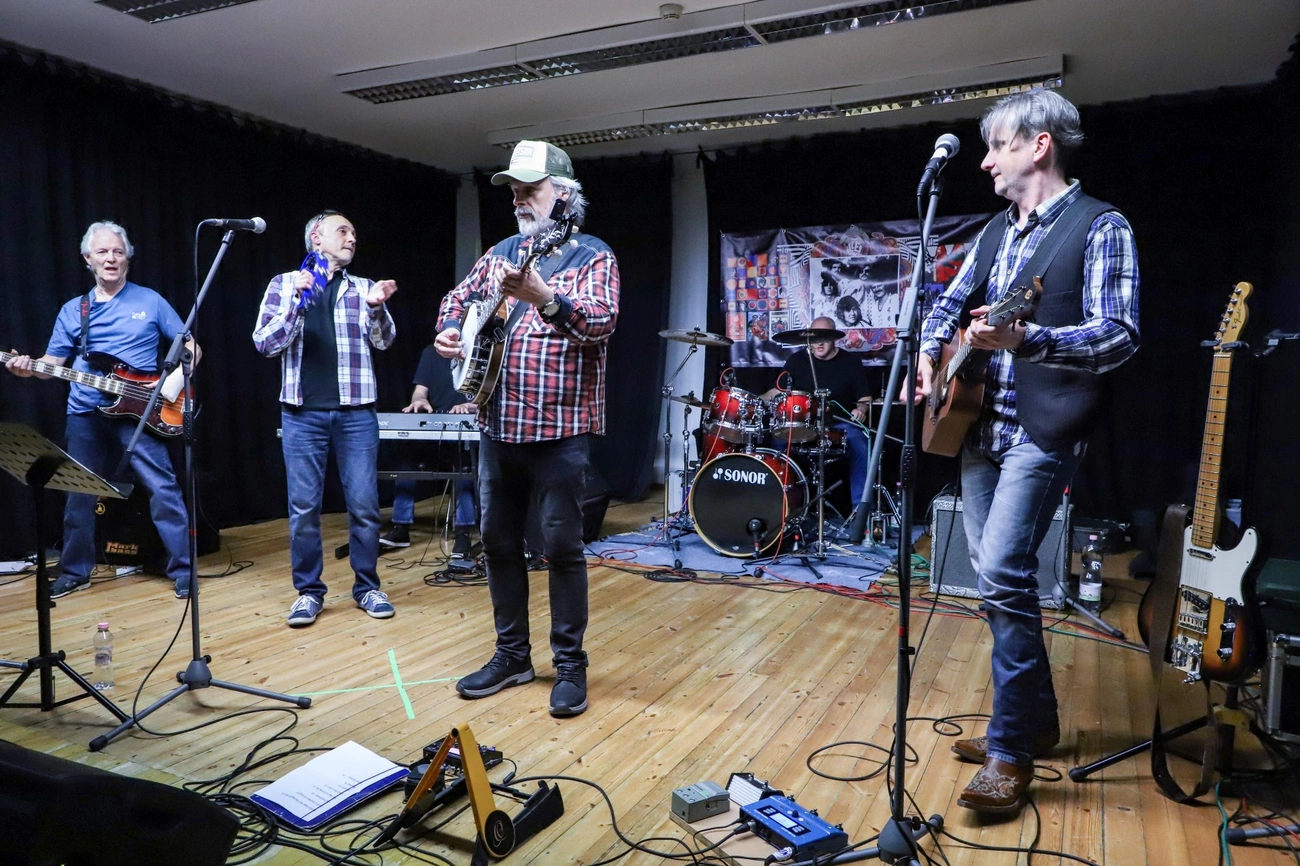 máció	Műveletek illes_klub_260418ml-11.jpg (578.69 KB)