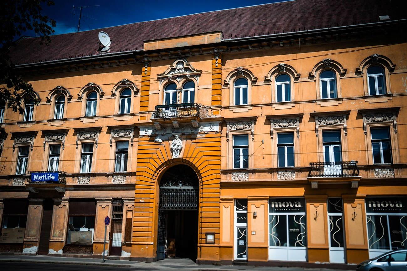 A Hunyadi utcai épület. Fotó: Magángyűjtemény
