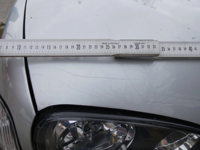 megrongált autó. Fotó: police.hu