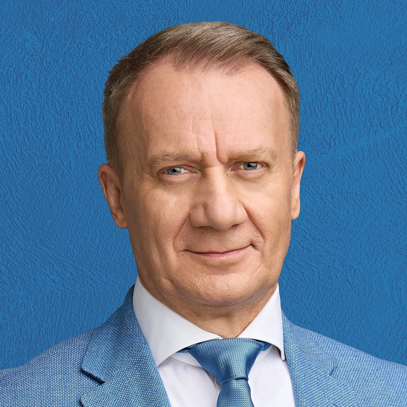Varjú László
