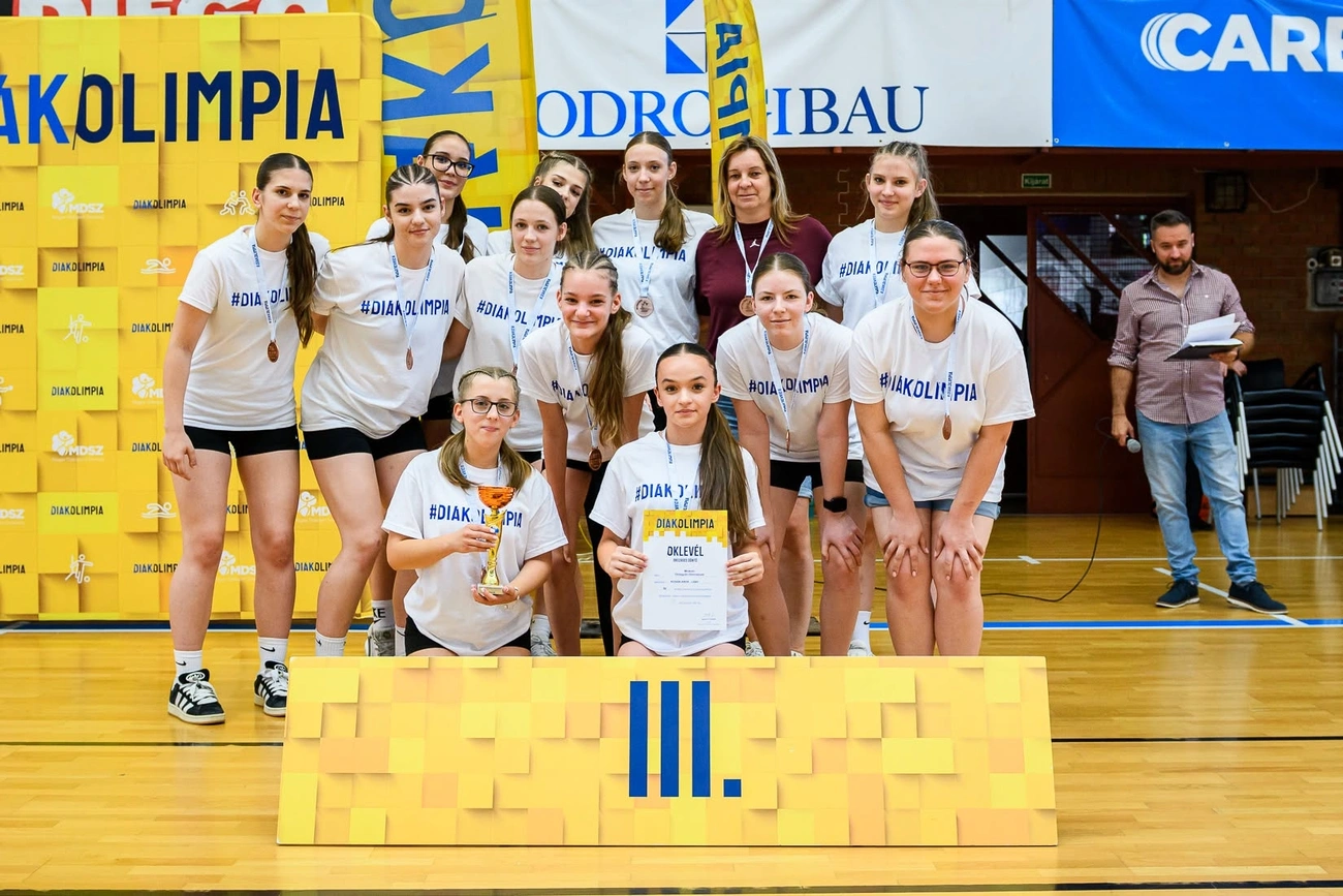 A Diósgyőri Gimnázium kosárlabda csapata a Diákolimpián. Fotó: MDSZ