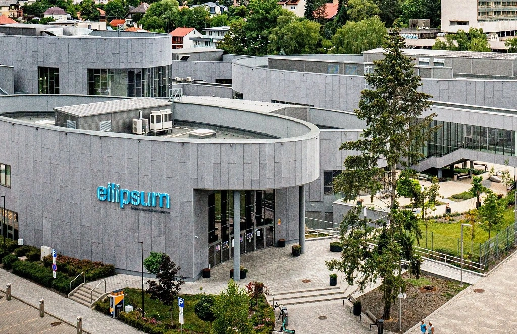 ellipsum_dron_jpeg.jpg