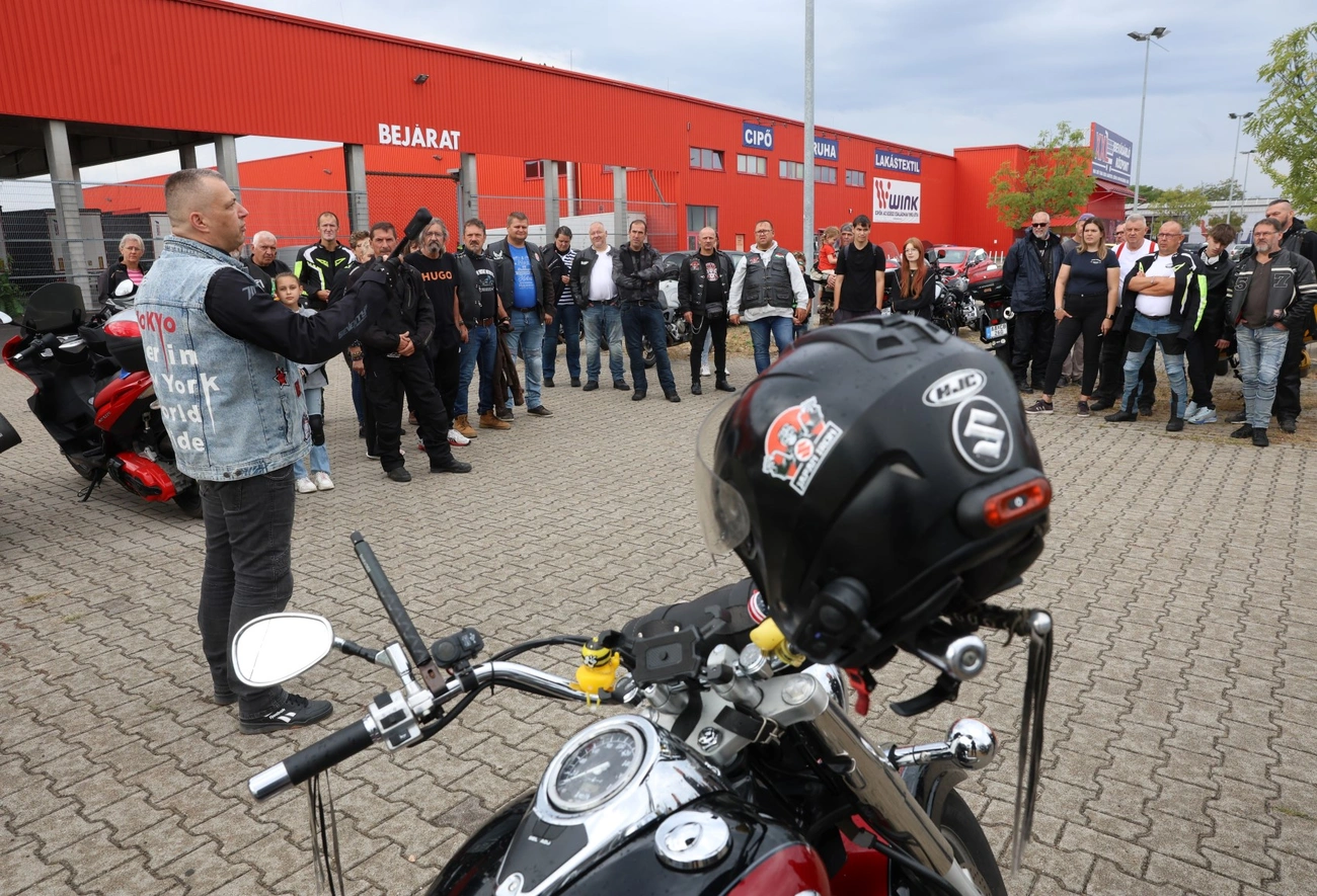 jótékonysági motoros felvonulás Leniért. Fotó: Mocsári László