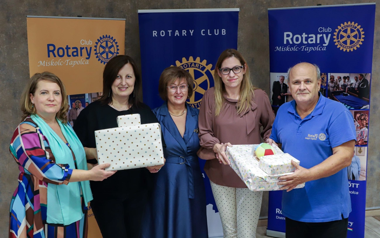 rotary_adomany-260915ml-1.jpg