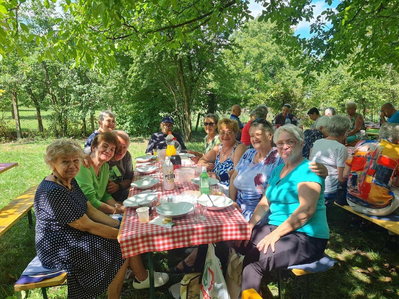 Lecsóparti a diósgyőri Vár-Sétány nyugdíjas klubban. Fotó: Hojnyák Dávid Facebook
