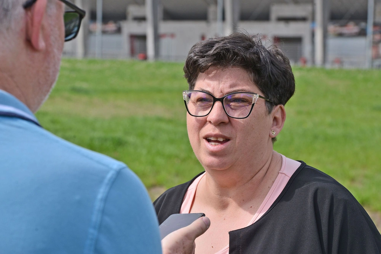 A DVTK kosárlabda szakosztályának Ültess fát! akciója