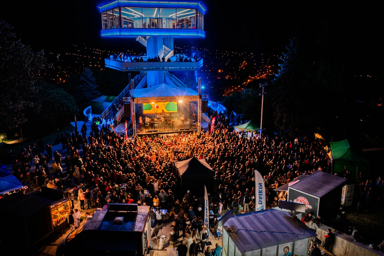 Avasi Borangolás szombat este