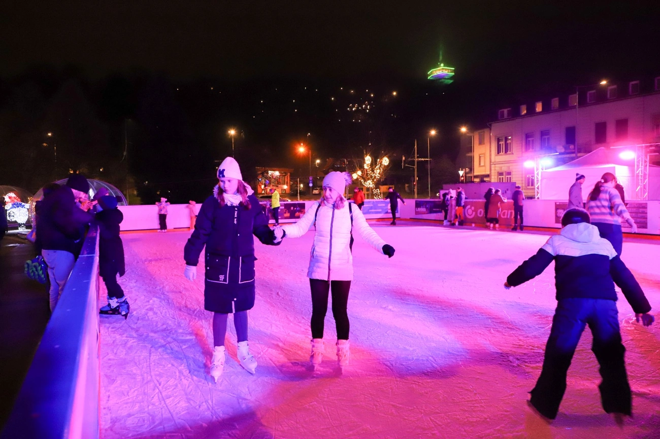 Adventi programok péntek este a Szent István téren