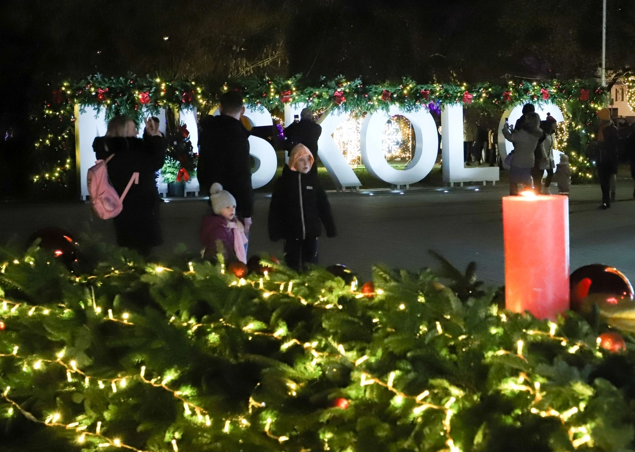 Adventi gyertyagyújtás a Szent István téren