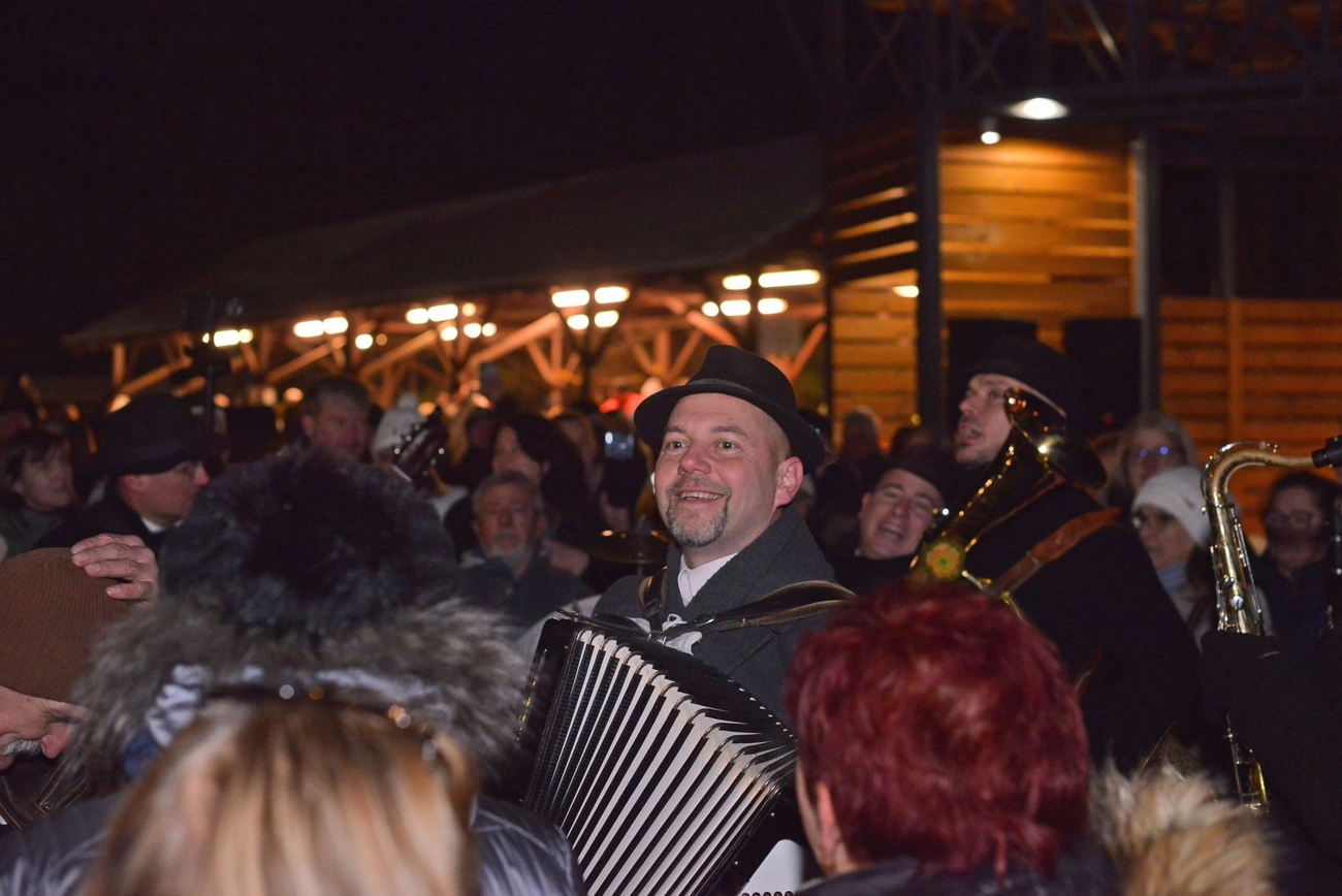 XVI. Görömbölyi Forralt Bor és Tepertő Nap