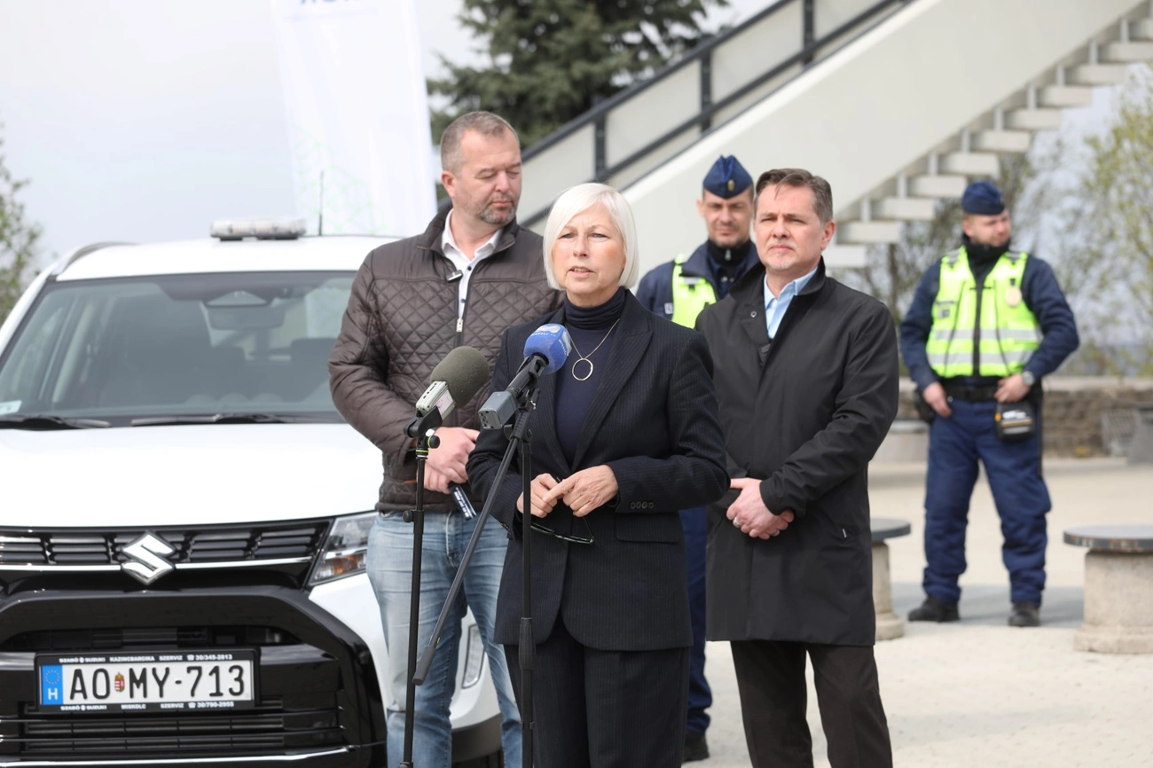 Gépjármű átadás a polgárőr és rendészeti szervezeteknek