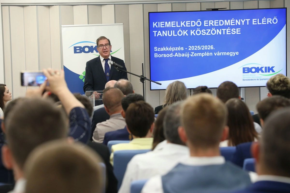 Szakmájukban kiemelkedők – elismerést kaptak a legjobb borsodi diákok. Fotó: Juhász Ákos