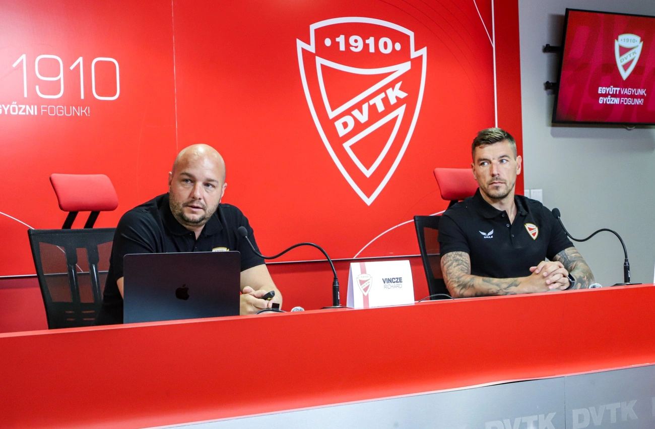 DVTK edzés és sajtótájékoztató