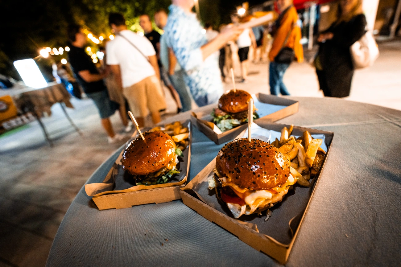 GasztroPLACC  Beer&Burger Miskolctapolcán