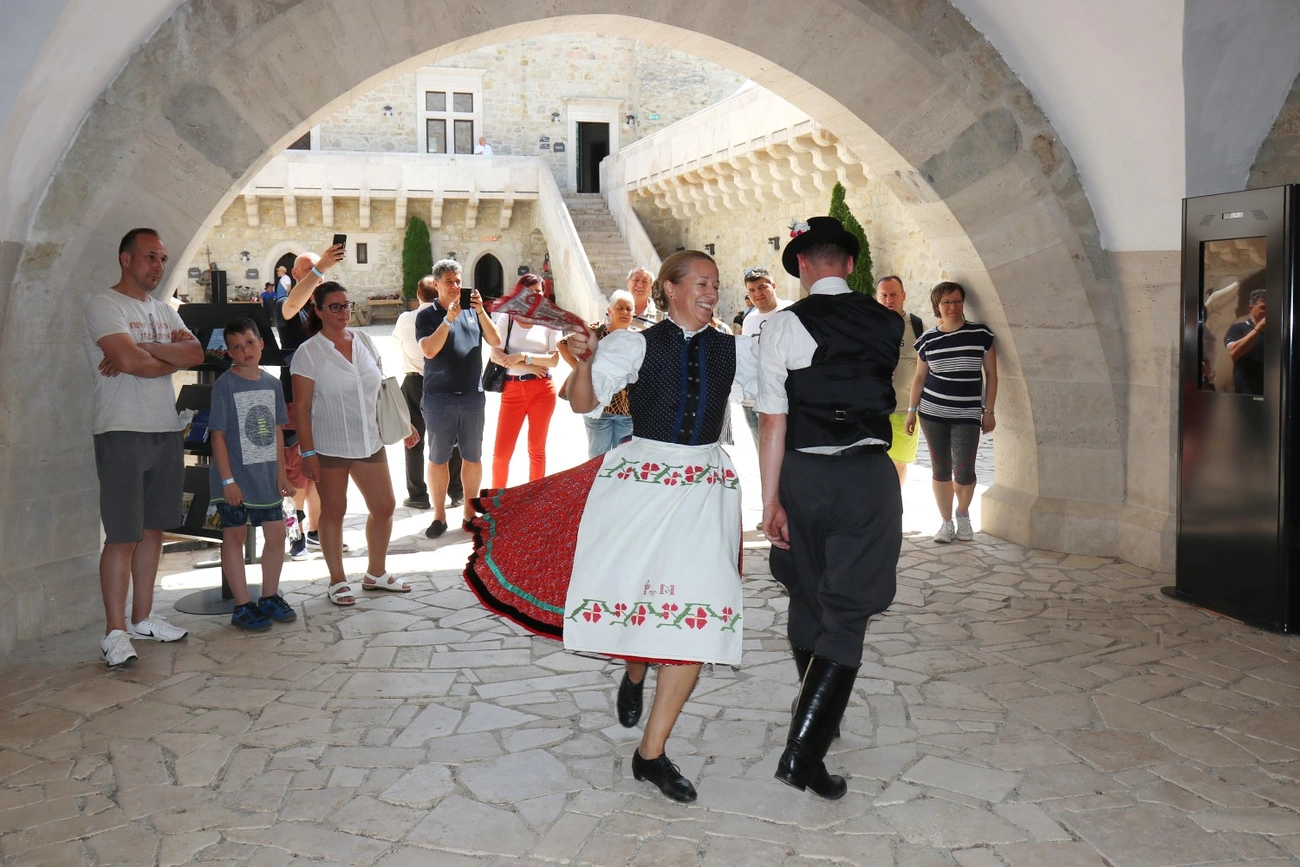 Pünkösd a Diósgyőri Várban