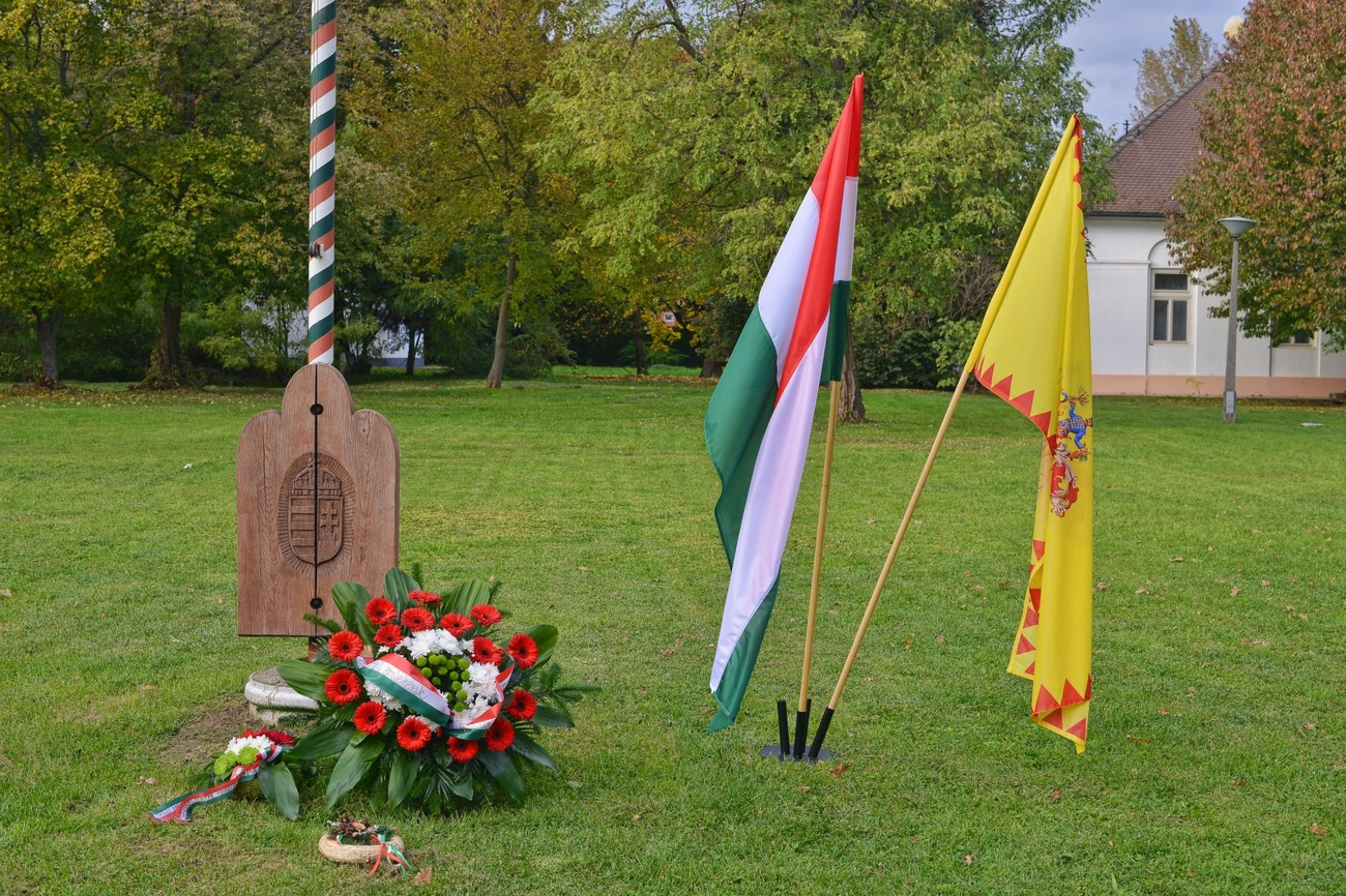 1956 - megemlékezés Hejőcsabán 