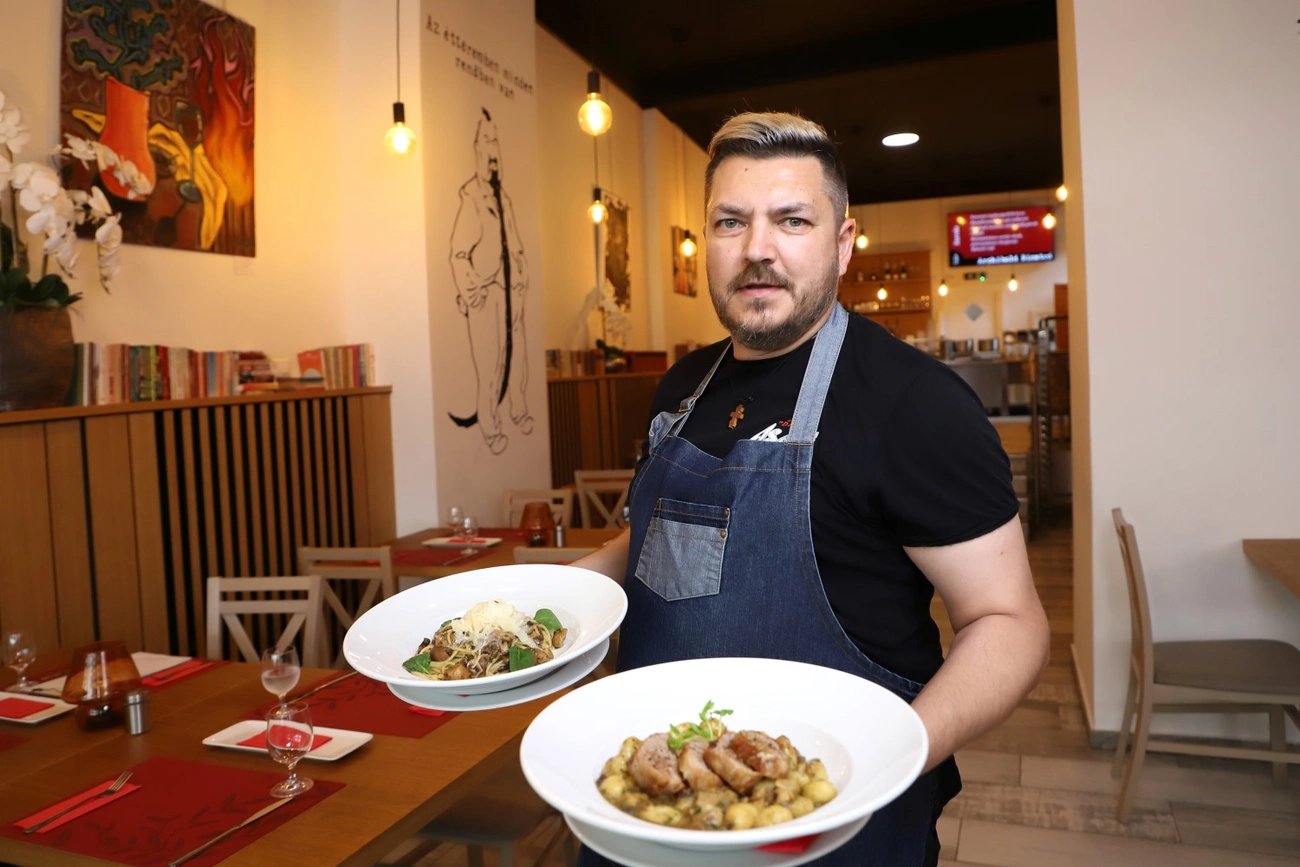 Acéllábos körkép: Archibald Bisztró