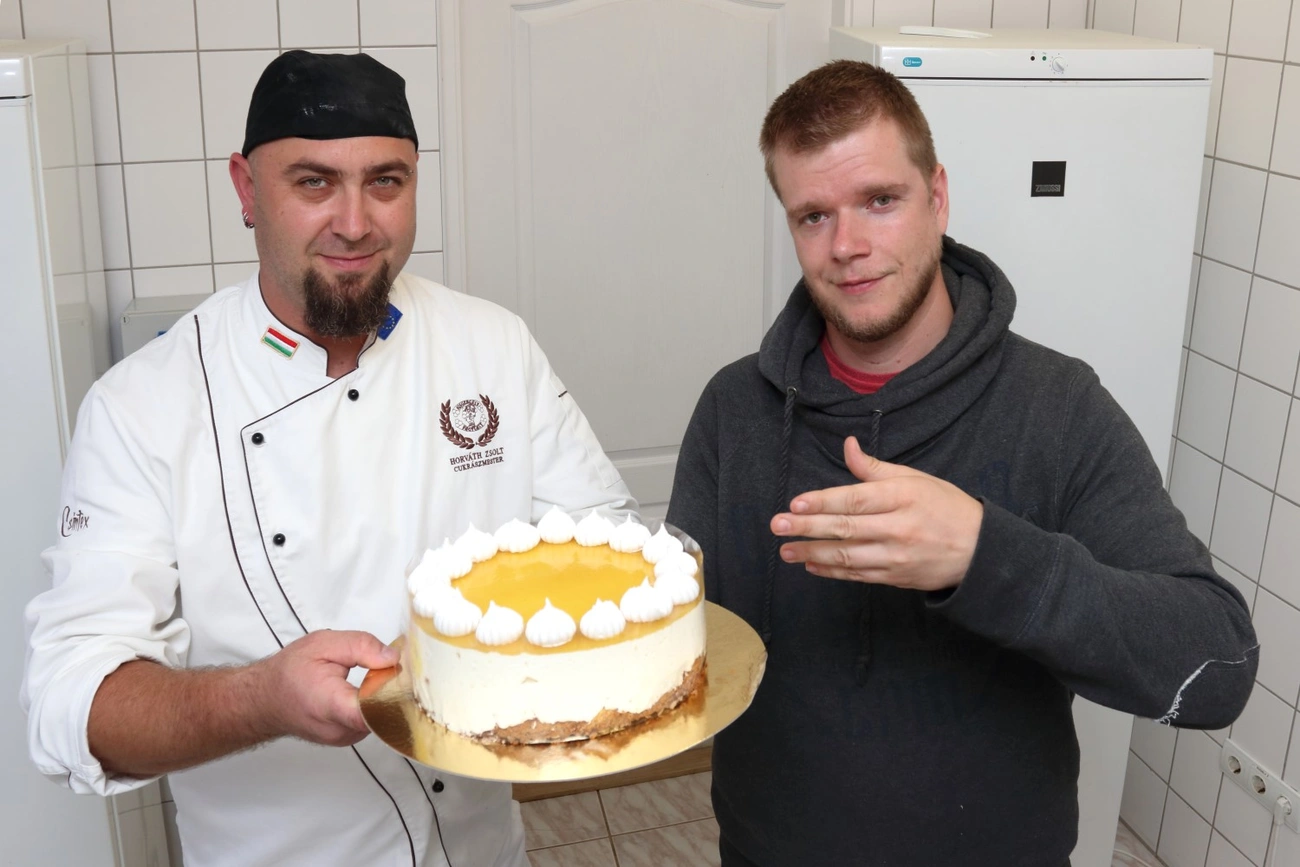 Acéllábos - országtorta 