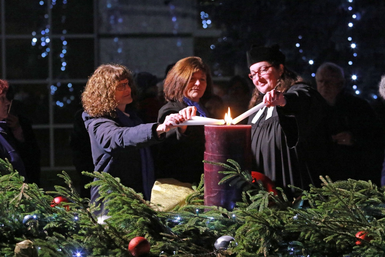 Adventi gyertyagyujtás 