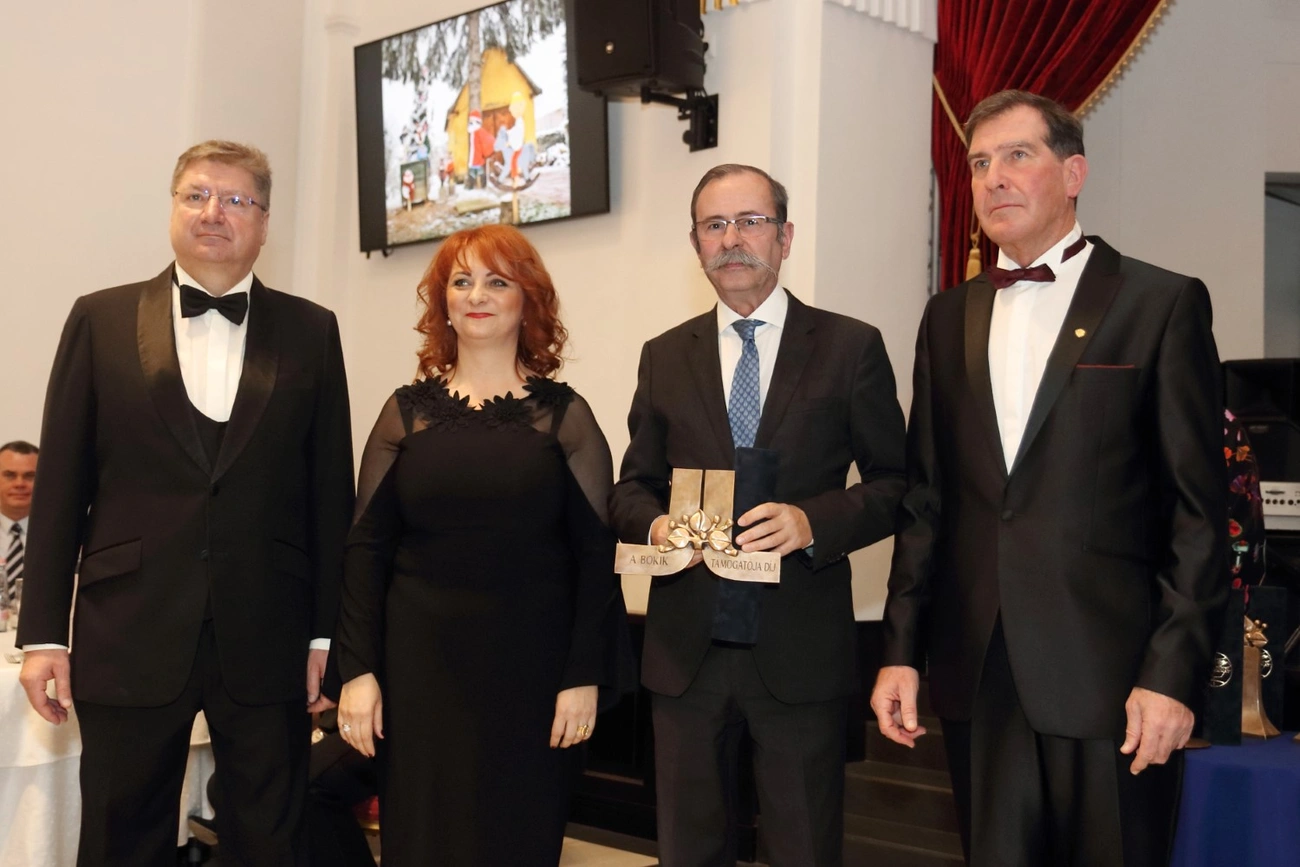 Bokik bál a Népkerti Vigadóban 