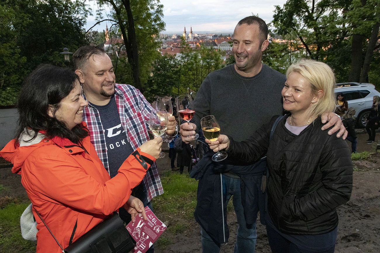 Borangolás péntek este