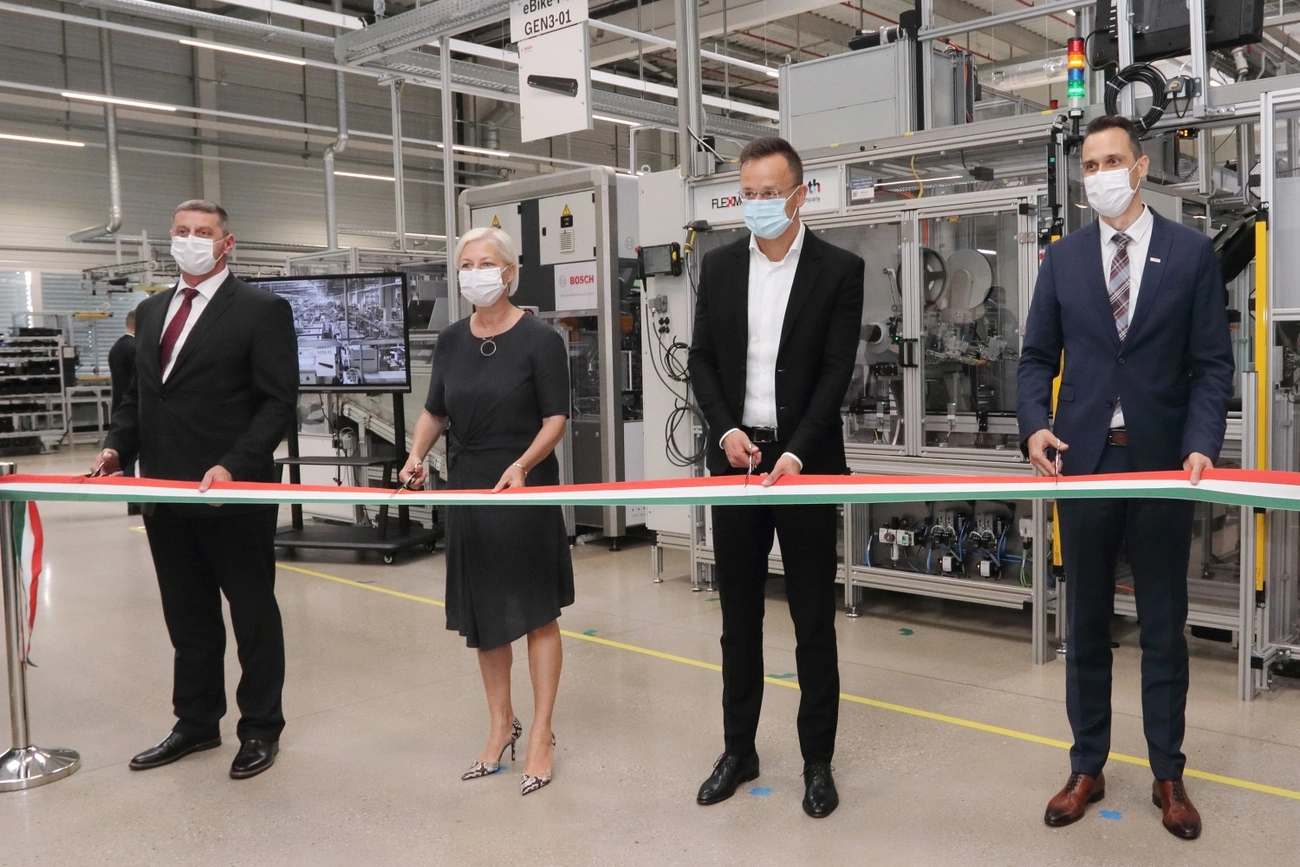 Bosch gyártócsarnok átadó