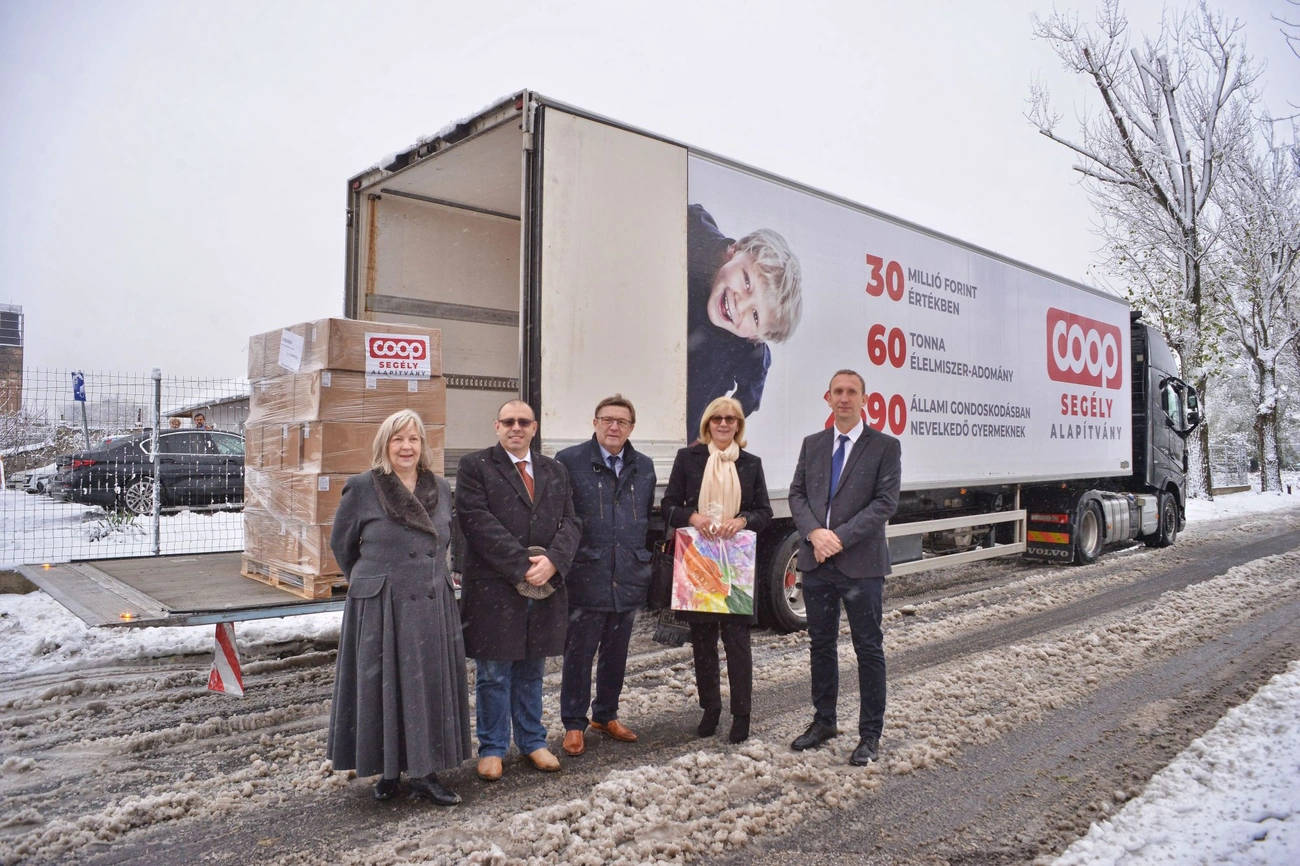 Coop Segély Alapítvány országos adományátadási programja 