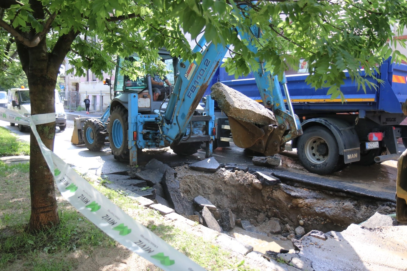 Csőtörés a Kis-Hunyadon 