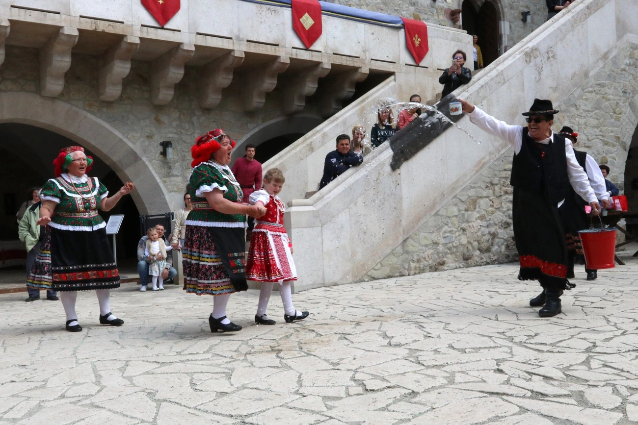 Húsvét hétfő a Diósgyőri Várban 