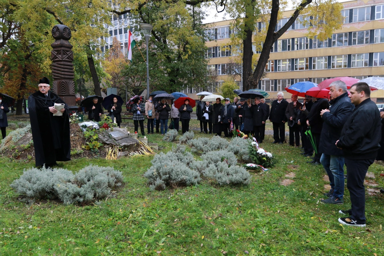 A doni hősökre emlékeztek 