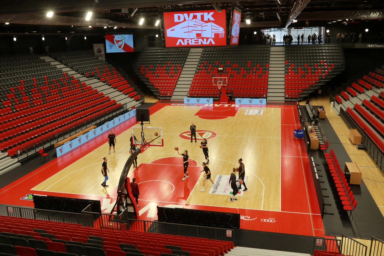 Átadták a DVTK Arénát 