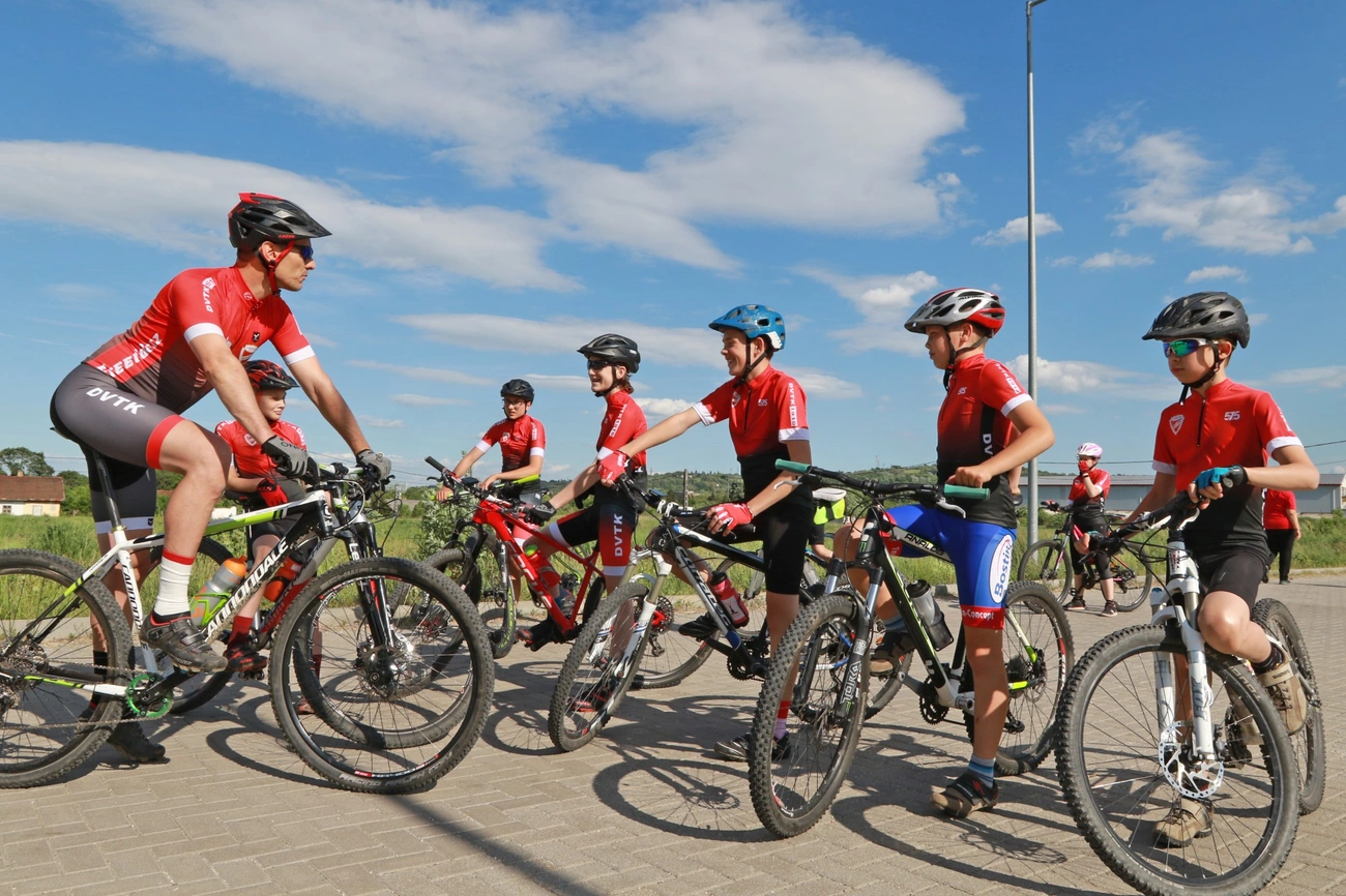 DVTK-Cycling Team  MTB 