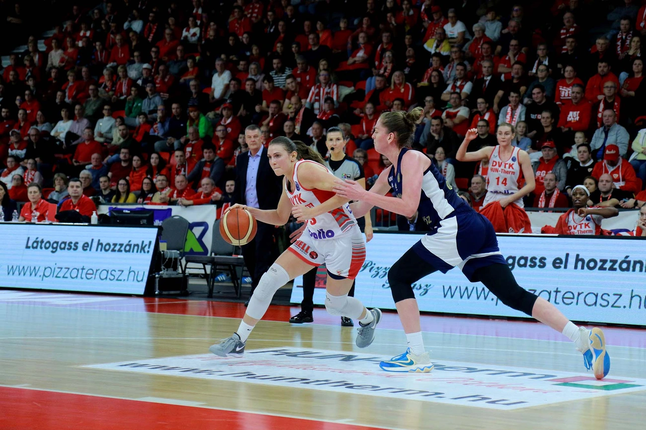 DVTK HUN-Therm - Fenerbahçe AH 