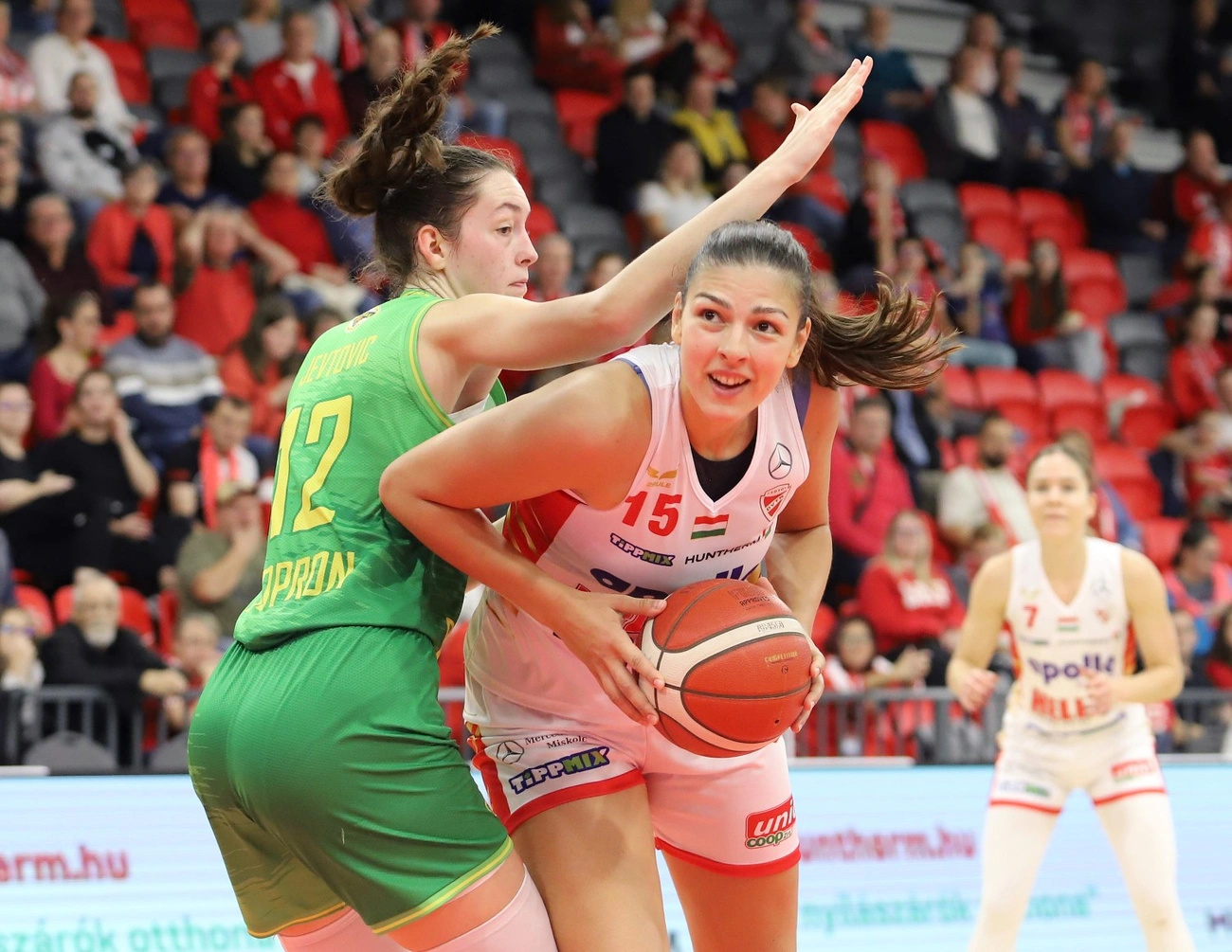 DVTK Huntherm - Soproni Darazsak : 108-36 