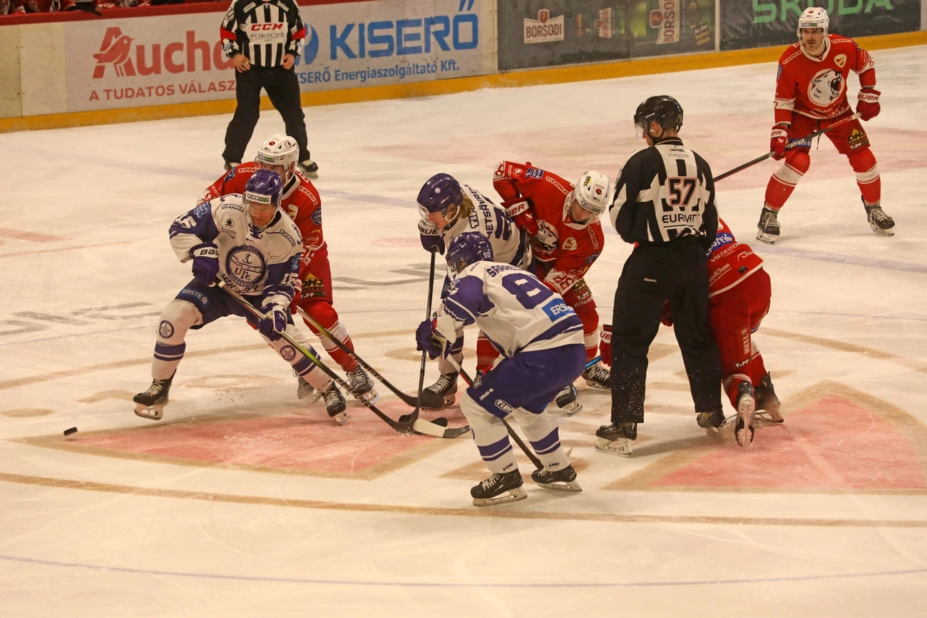 DVTK Jegesmedvék - UTE 