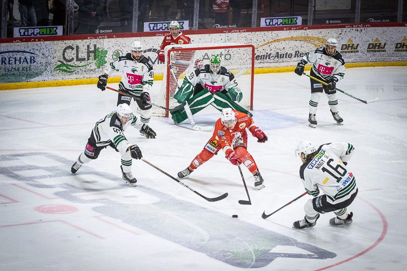 DVTK Jegesmedvék - FTC-Telekom 7-8  