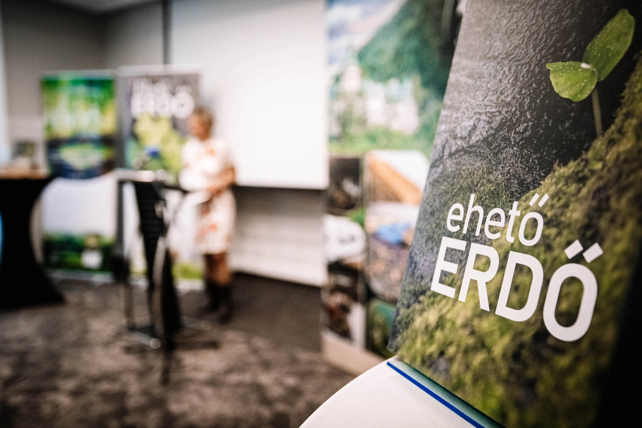 Ehető erdő című könyv bemutatója a Palotaszállóban