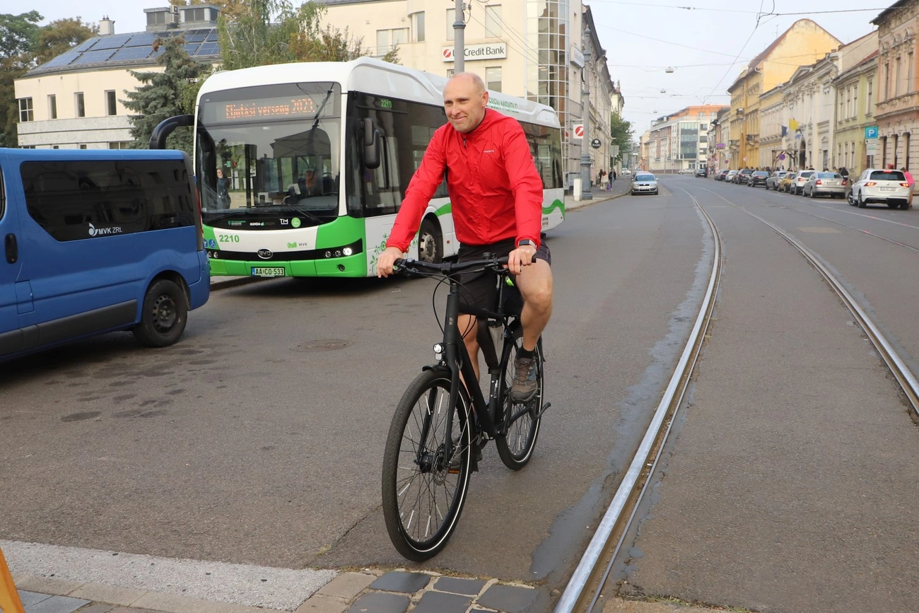 Eljutási verseny és bicajos reggeli 