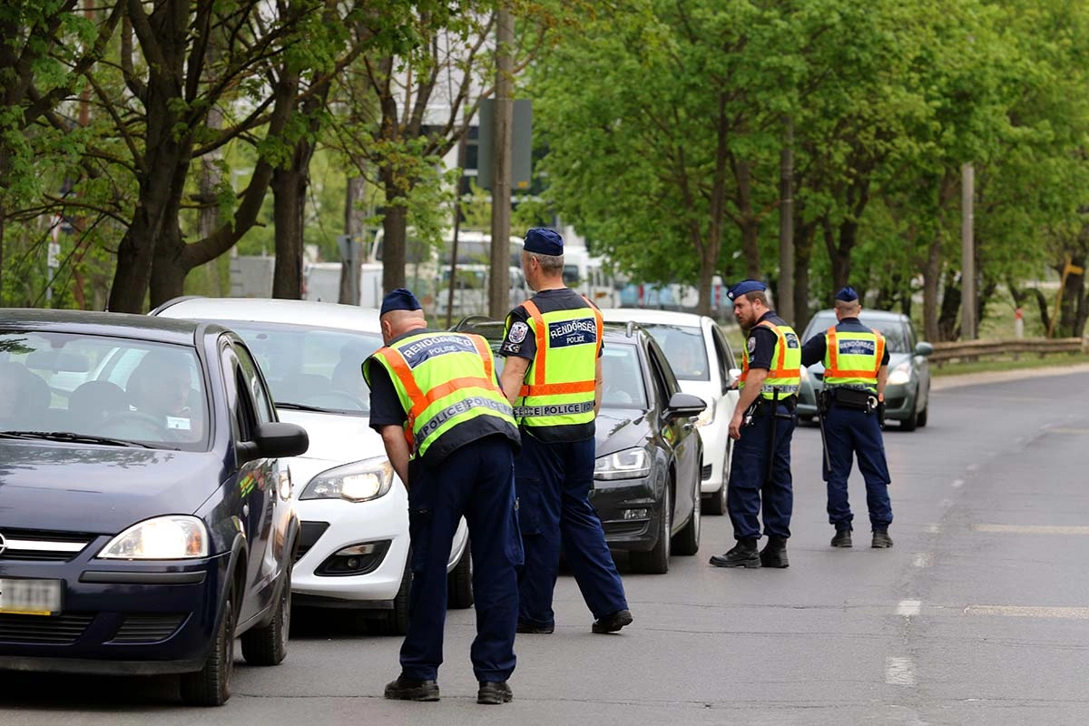 Ellenőrzik a kijárást korlátozó intézkedések betartását a hatóságok