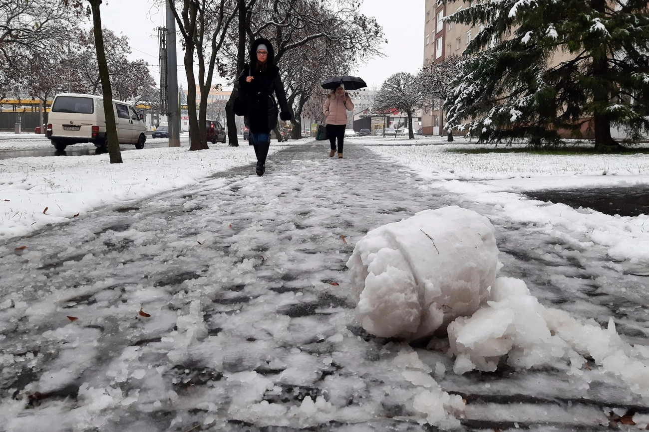 Az idei első hó 