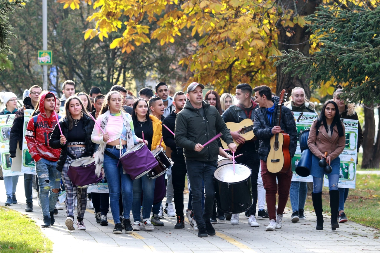 Közös zenélés a Gyermekjogok Világnapján 