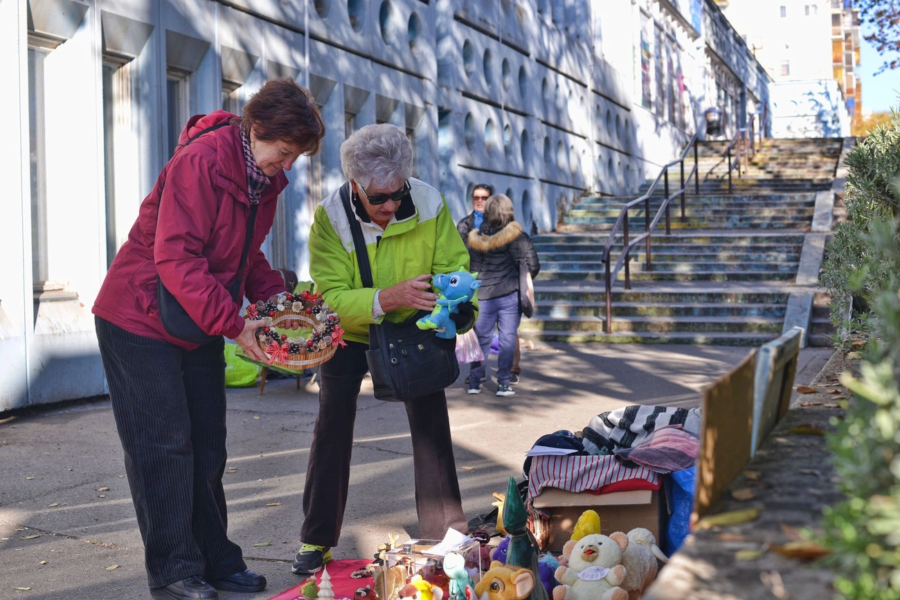 Gardróbvásárral kombinált bolhapiac 