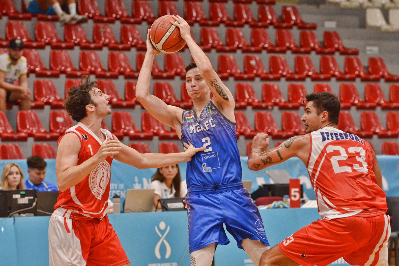Genovai Egyetem - MEAFC férfi kosárlabda 