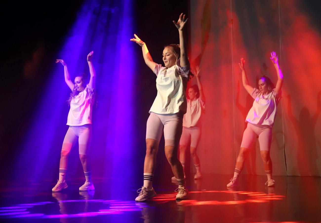 Grand Dance Tánc és Mozgásstúdió gálaműsora 