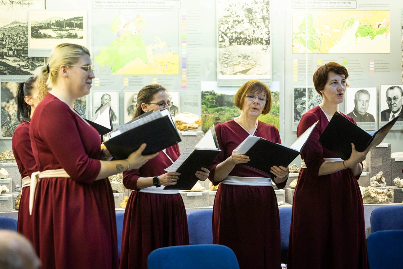 A Hassler Énekegyüttes és barátai a Herman Ottó Múzeumban. Fotó: Horváth Csongor  