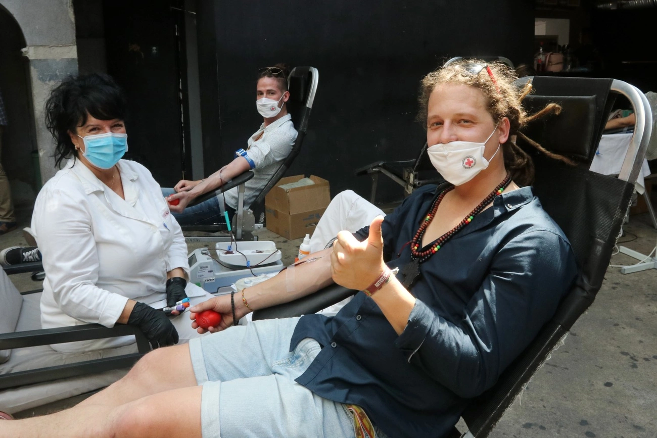 Véradás a Helynekemben