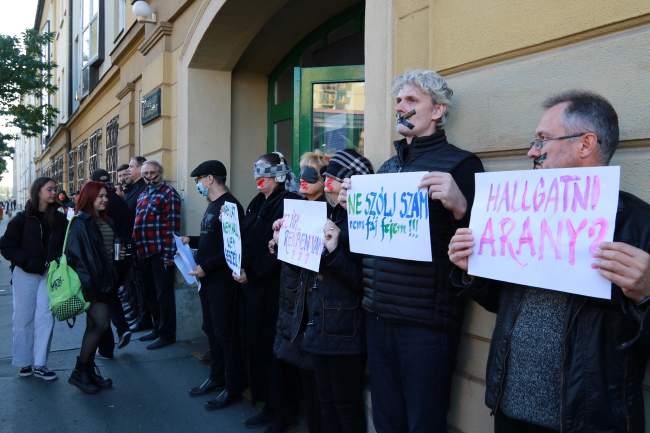 Néma tiltakozás a Hermanban 