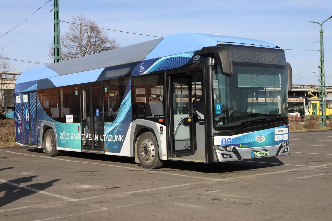 Hidrogénbuszt tesztel az MVK Zrt.