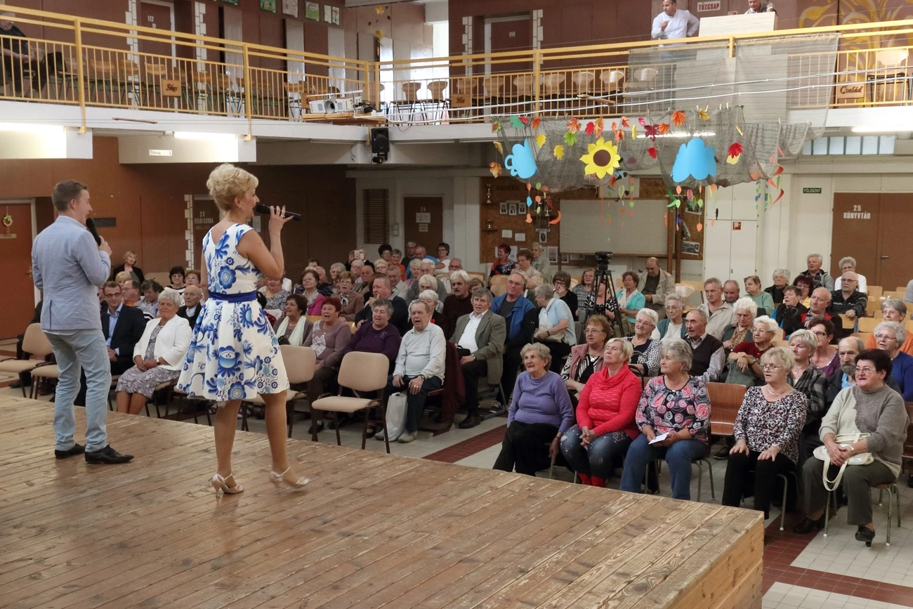 Idősek Napja Komlóstetőn 